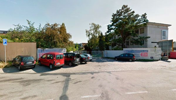 vjezd do sídla pobočky v Brně